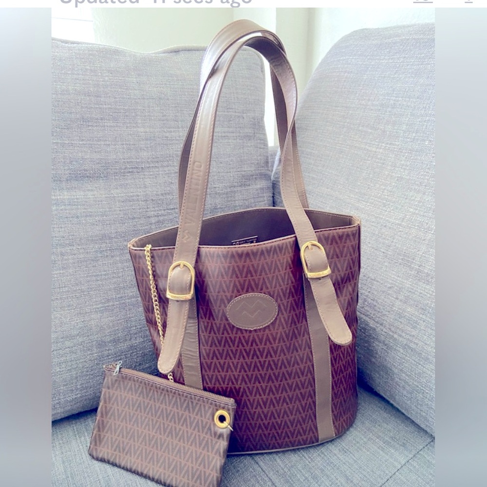 🔥Authentic Mario Valentino Bucket Bag with Pouch 🔥Open to offers.EUC